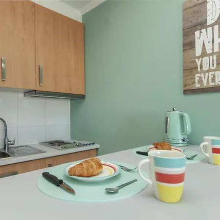 A36 - Avenue Flat In