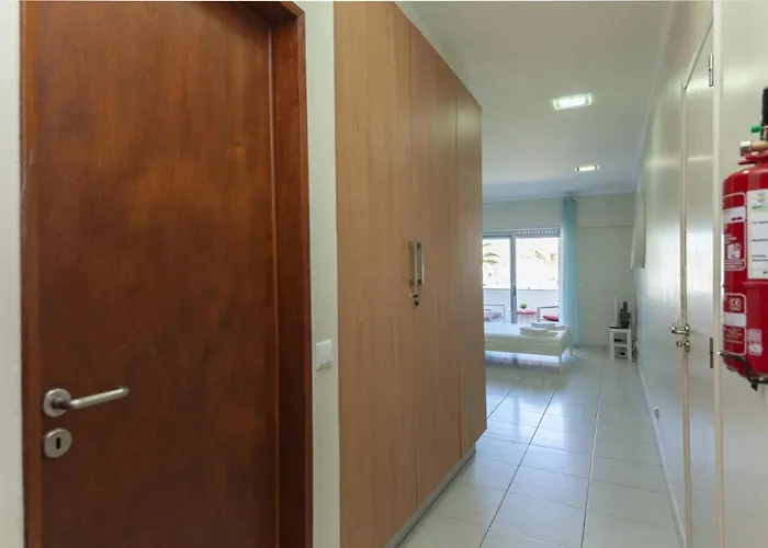 A36 - Avenue Flat In Apartment